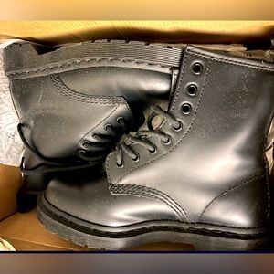 Dr marten boots